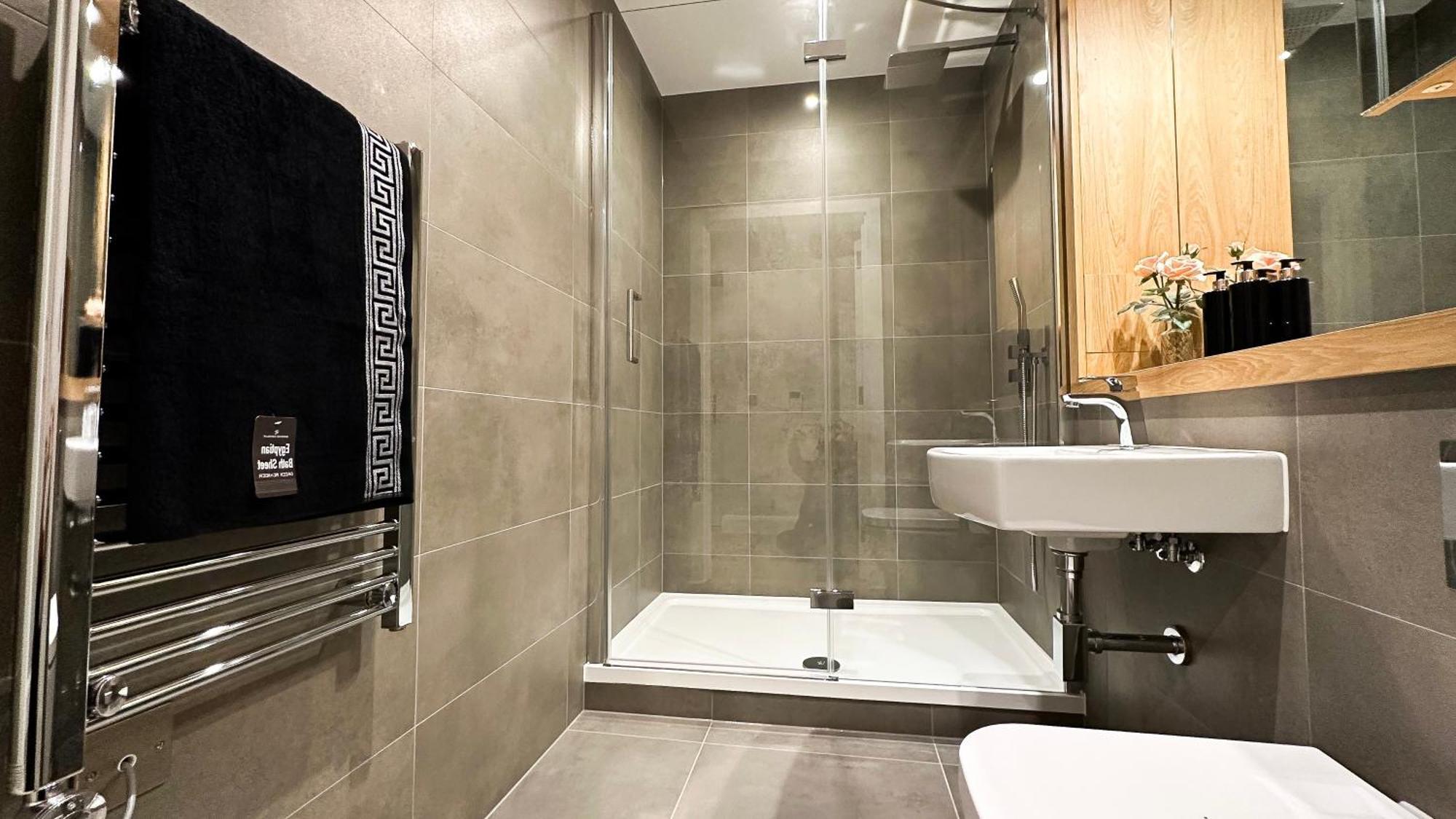 Duplex 3Bed 3Bath Modern Fast Wifi - Luxurylondonstays Dış mekan fotoğraf