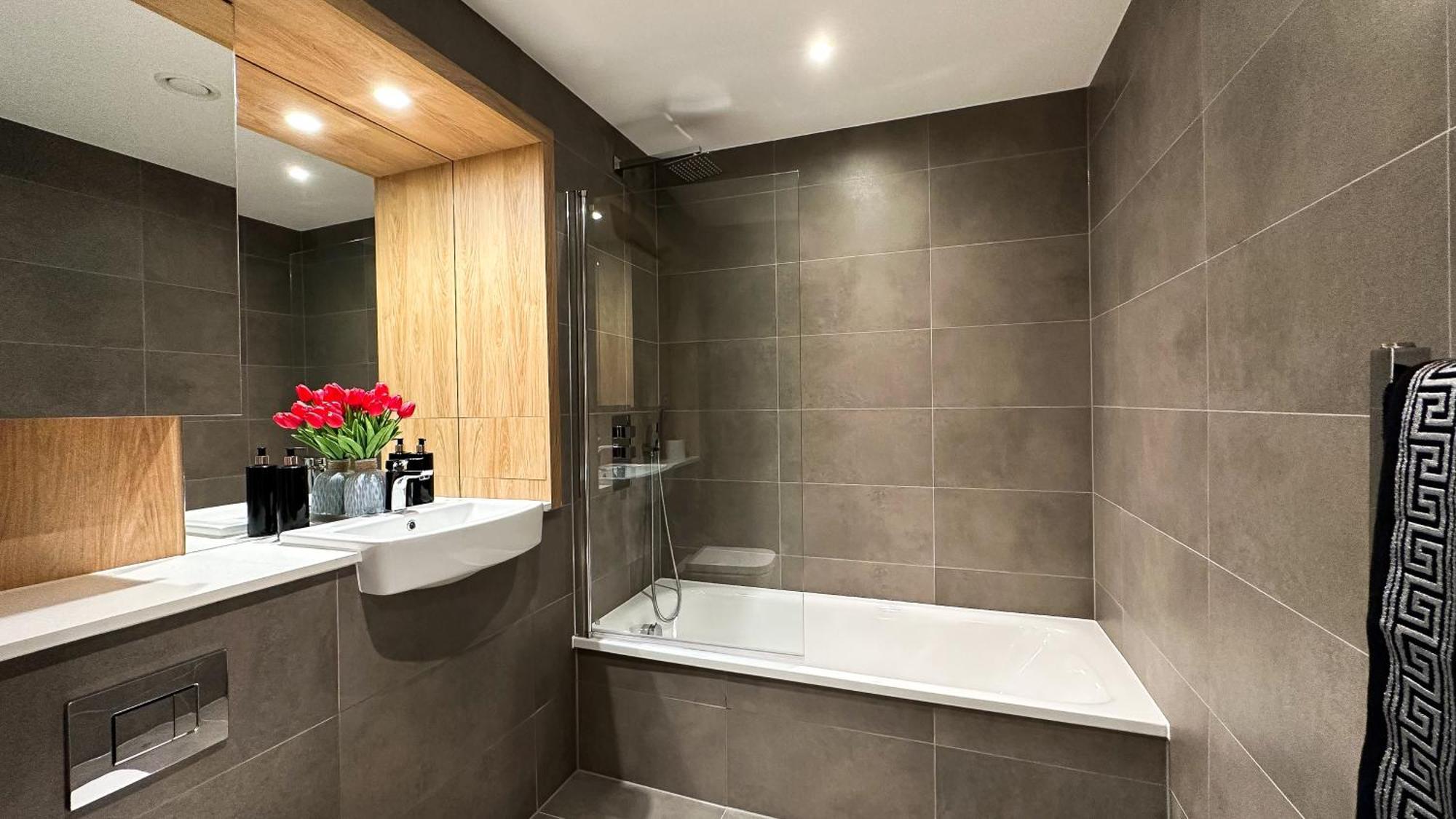 Duplex 3Bed 3Bath Modern Fast Wifi - Luxurylondonstays Dış mekan fotoğraf