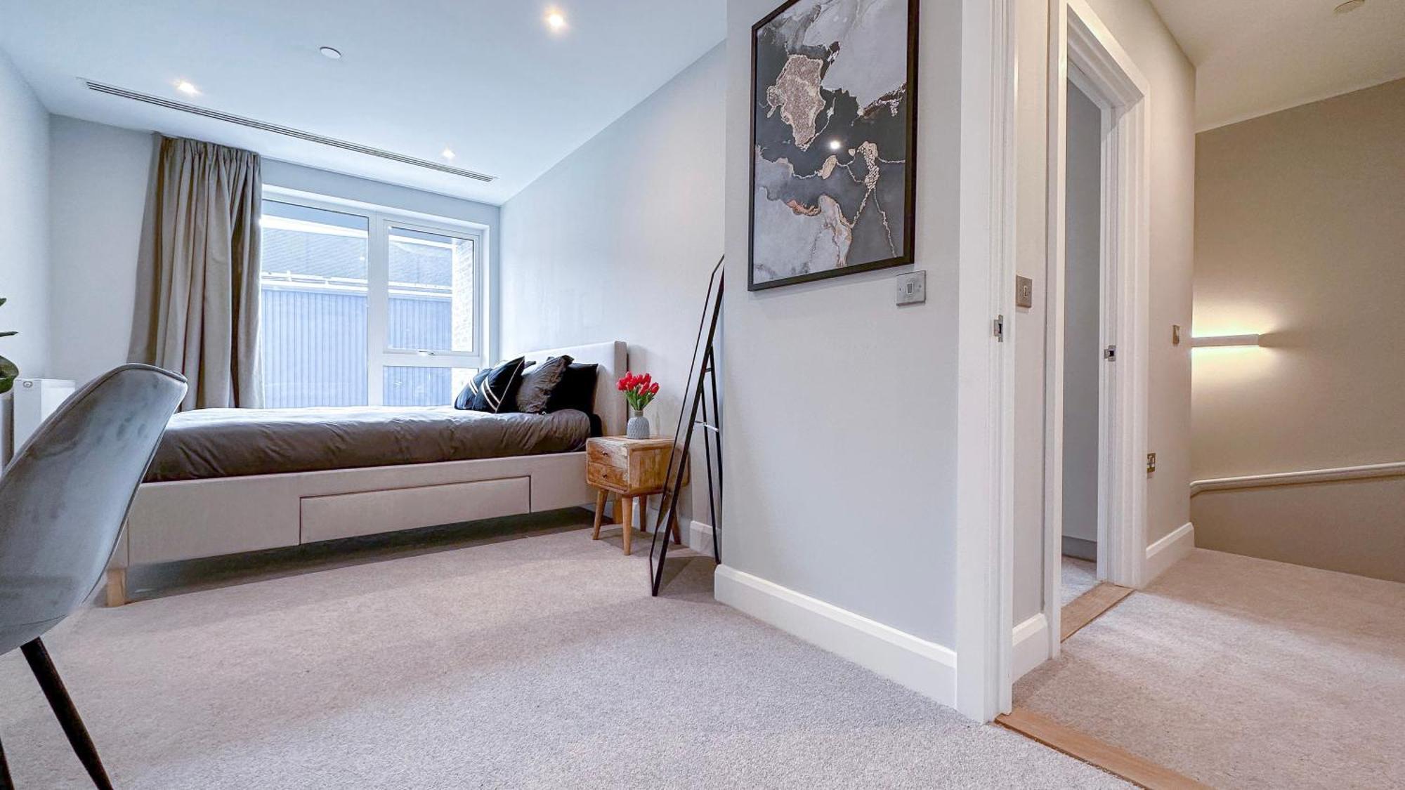 Duplex 3Bed 3Bath Modern Fast Wifi - Luxurylondonstays Dış mekan fotoğraf